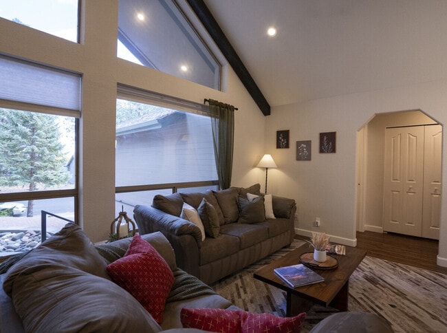 3263 S Justin St Unit SI ID1540141P