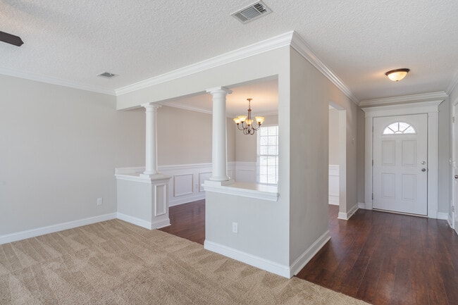 Photo - 141 Powers Dr