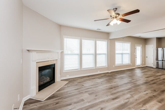 Photo - 3174 Harlstone Dr