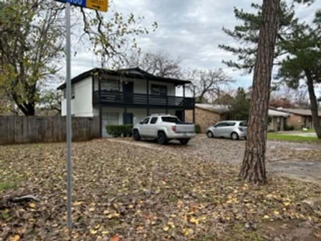 Photo - 400 Donnell Dr Unit A