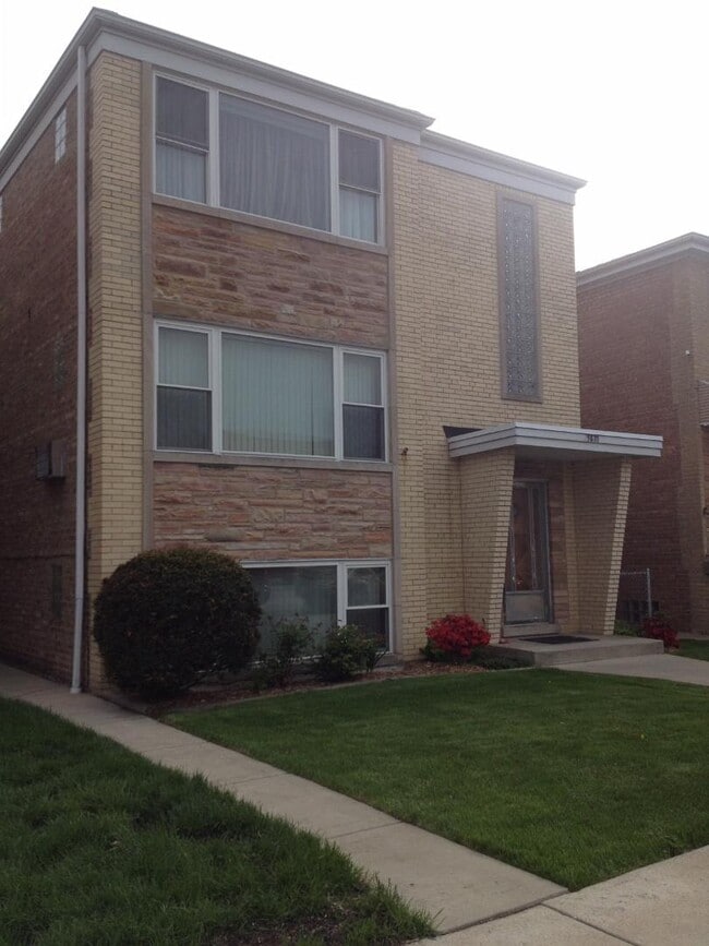 Building - 5870 N Elston Ave Unit firstfloor