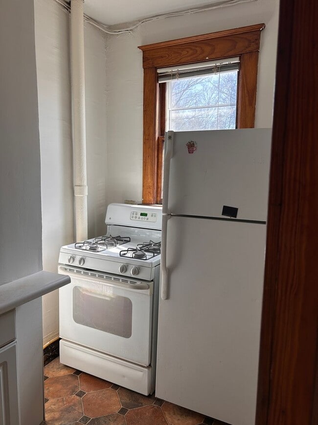 Photo - 36 Miles Ave Unit 3