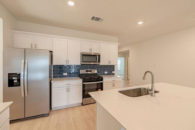 Photo - 1832 Dandy Brush Dr