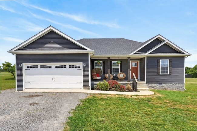 Building Photo - 3 Bedroom 2 Bathroom Home For Rent in Elkton KY!