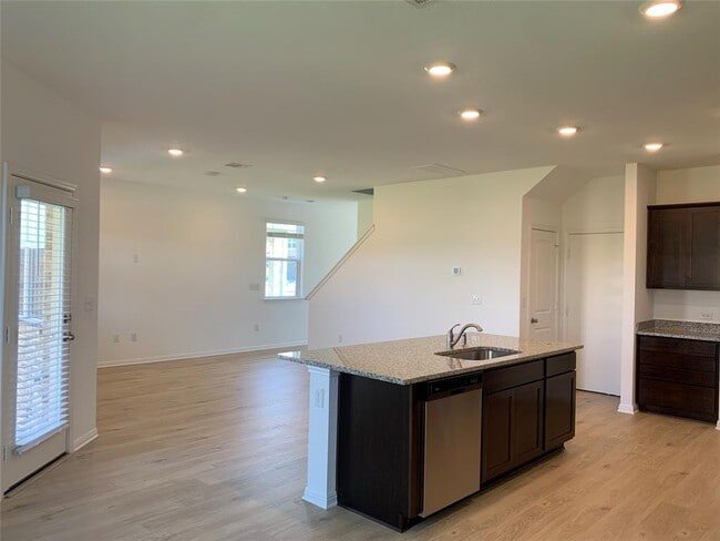 317 Brody Ln