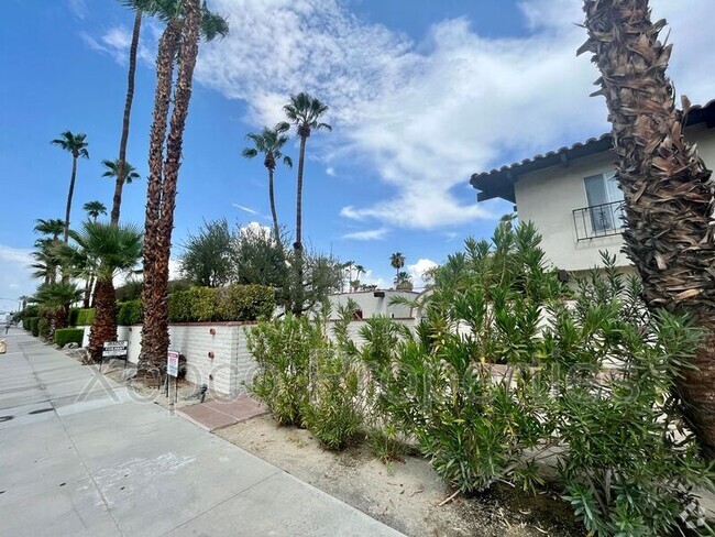 Building Photo - 550 El Cielo Rd Unit 8 Rental
