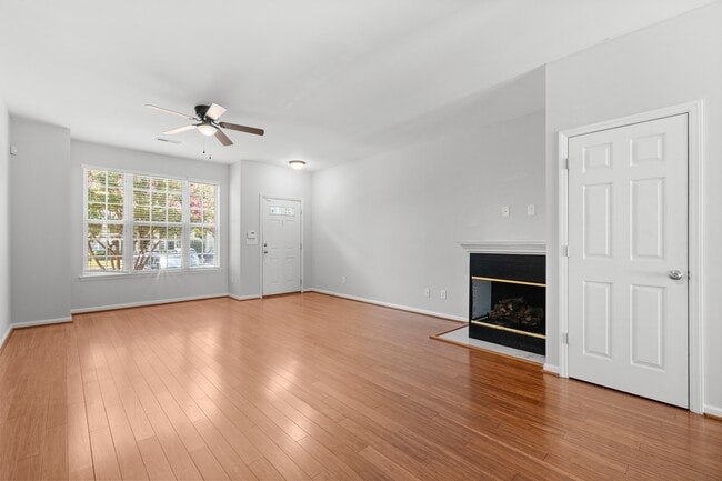 Photo - 5712 Clearbay Ln