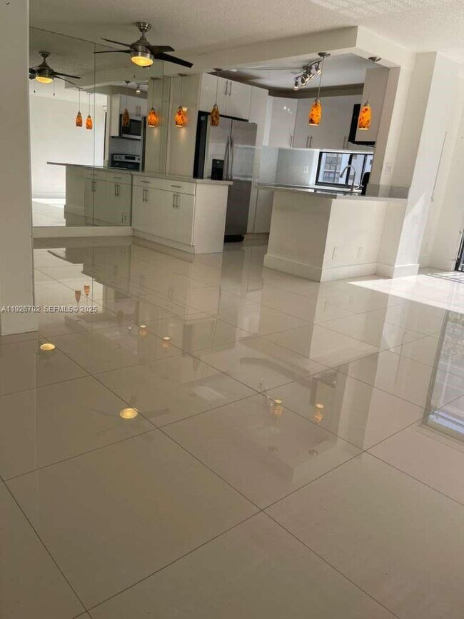 Photo - 17021 N Bay Rd Unit 226