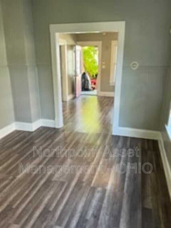 Photo - 3107 Saratoga Ave