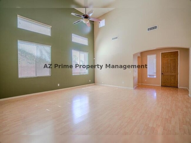 Photo - 17647 W Rimrock St