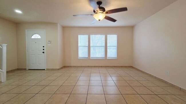 Photo - 5 Bedroom Beauty! Far NorthWest SA off Potranco and Loop 1604