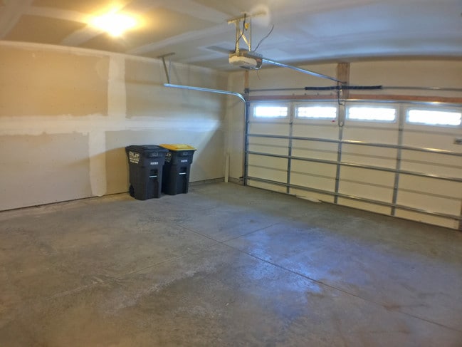 Photo - 101 Linda Path