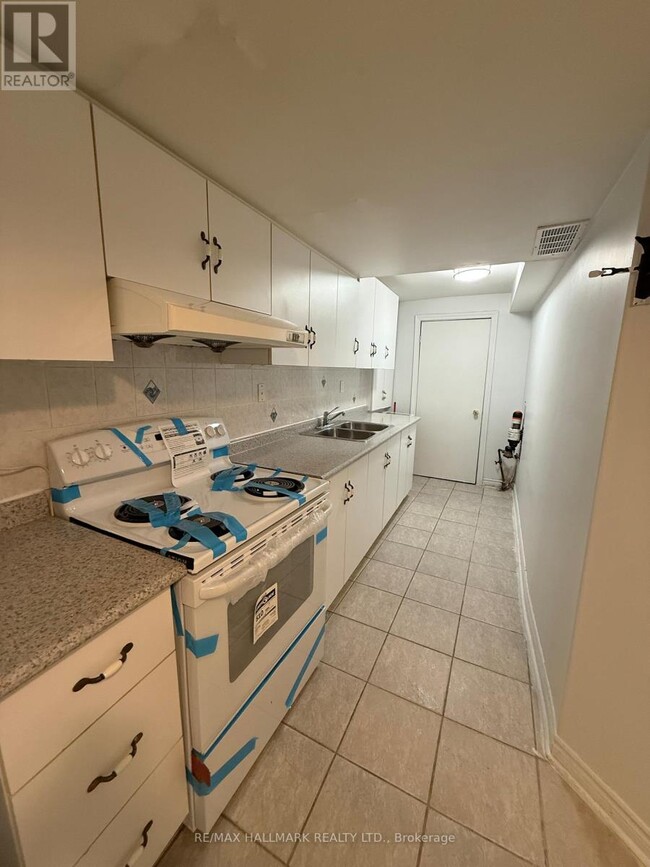 Photo - 5923 Sidmouth St