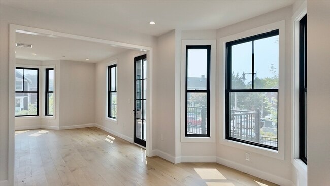 Photo - 201 Washington St Unit 1