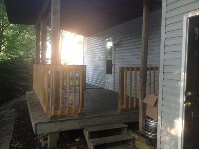 Photo - 800 Mohrsville Rd