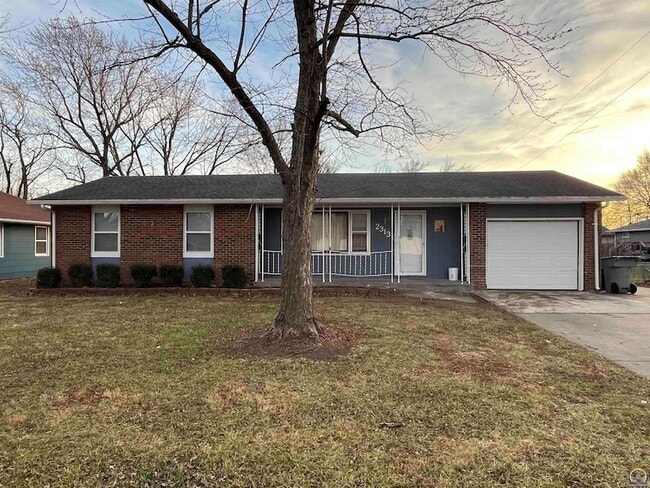 Photo - 2313 W 9th Ave