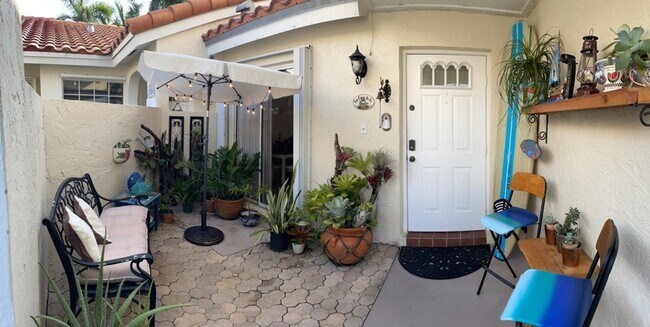 Photo - 1592 Springside Dr