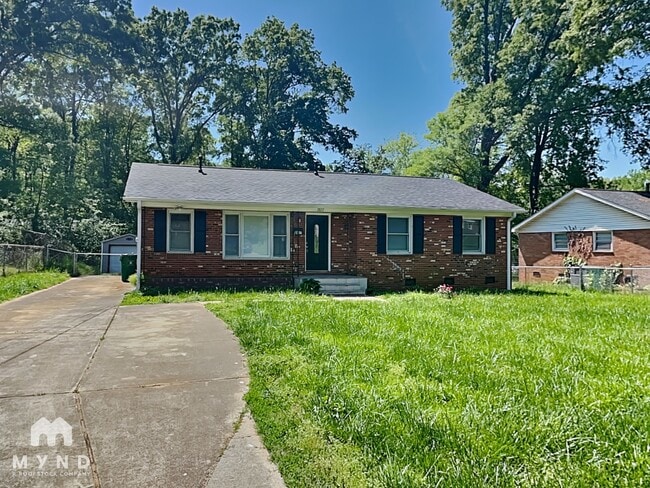 Building Photo - 2837 Wedgefield Dr