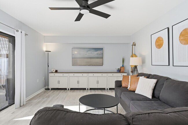 Building Photo - 6818 68th Way