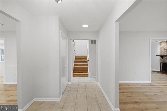 Building Photo - 4120 Nutwood Way
