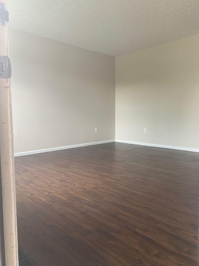 Photo - 5984 Little Brook Way