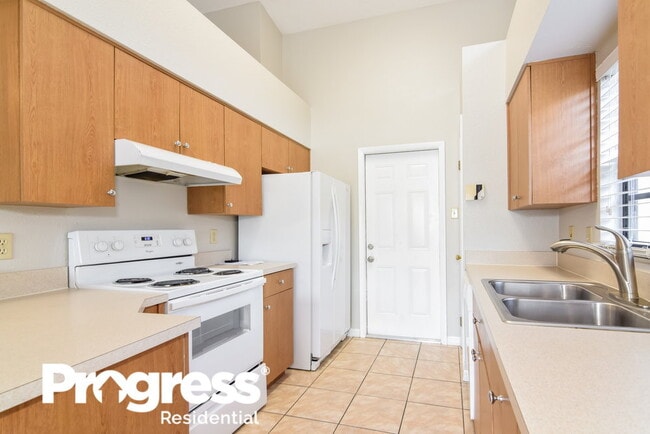 Photo - 1440 Tiverton Dr