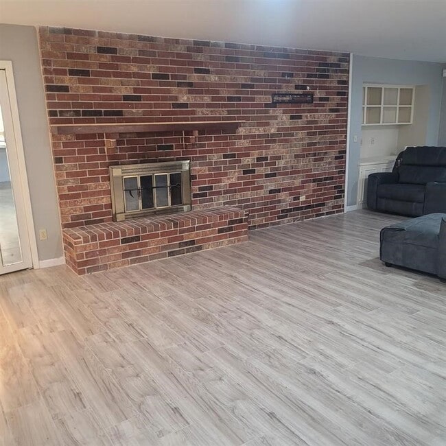 Photo - 3106 Oakmont Dr