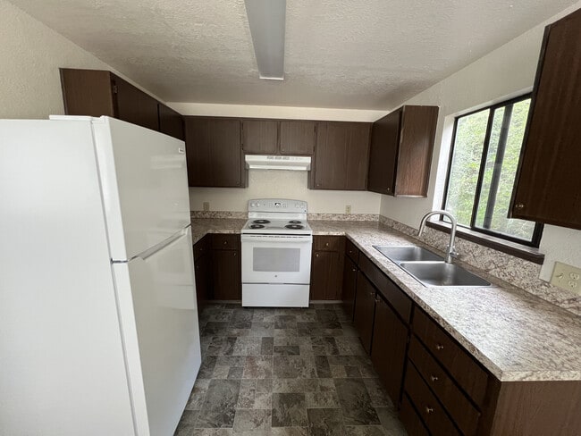 Photo - 85 NW Terre View Dr Unidad #1 and #4
