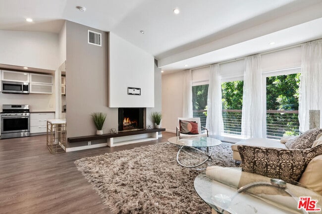 Photo - 3729 Reklaw Dr