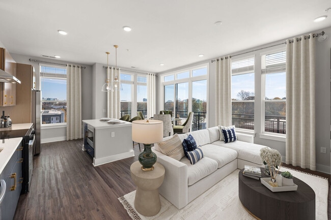 Broadstone West End apartments — community photo