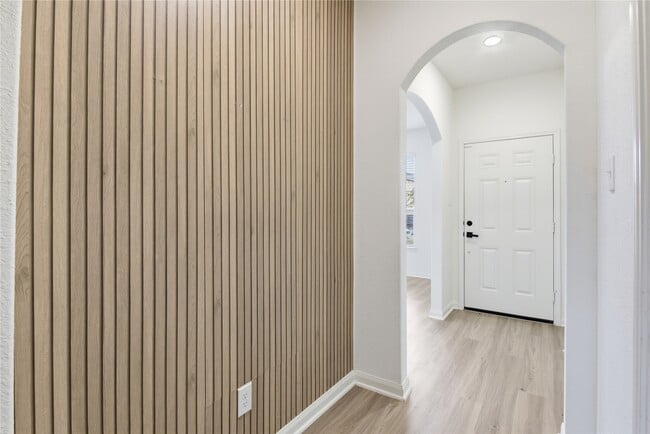 Photo - 11023 Hillside Creek Dr