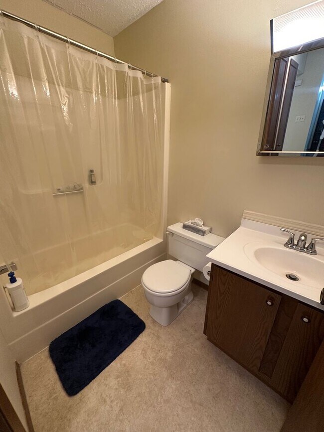 Photo - 518 N Oak St