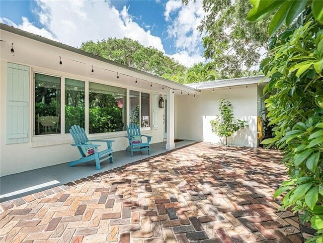 Photo - 912 Jasmine Ln