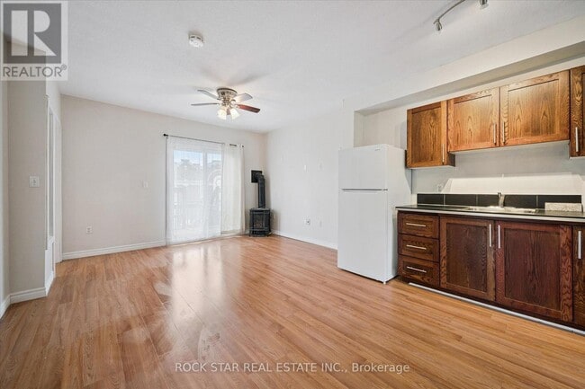 Photo - 159 Church St Unit 2