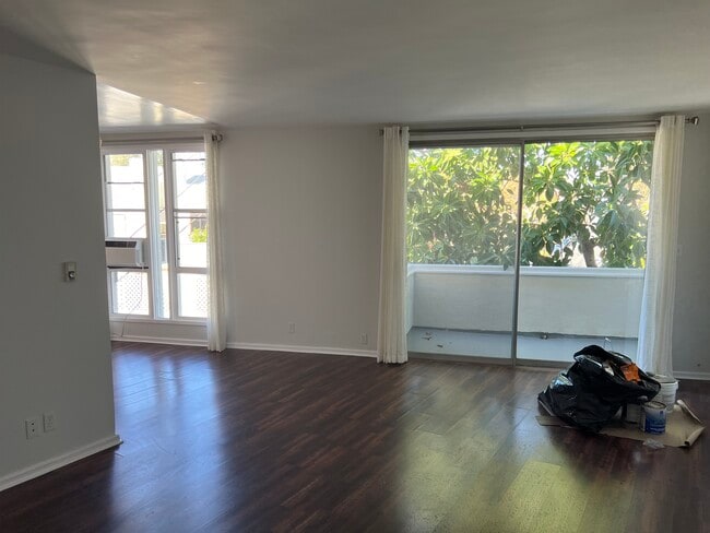 Photo - 1730 Glendon Ave