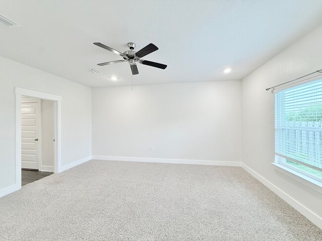 Photo - 4-Bedroom Craftsman-Style Home