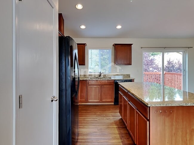 Photo - 6321 41st St NE