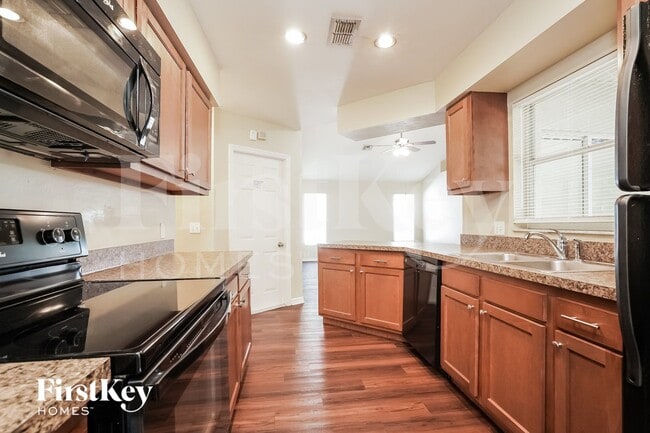 Photo - 8149 Anhinga Rd