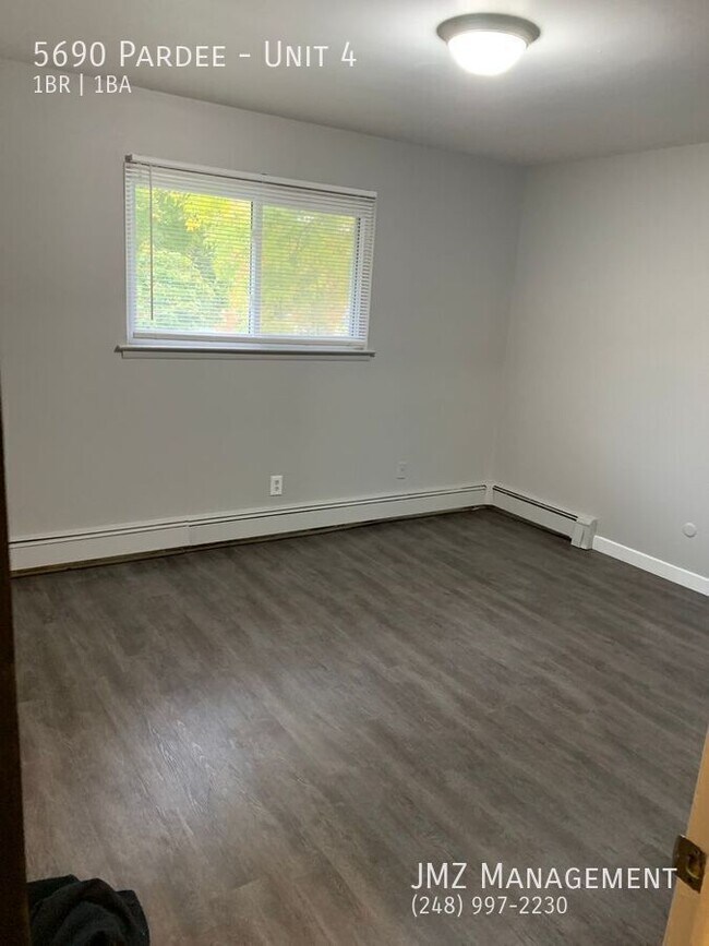 Photo - 5690 Pardee-Unit 4 Unit 4