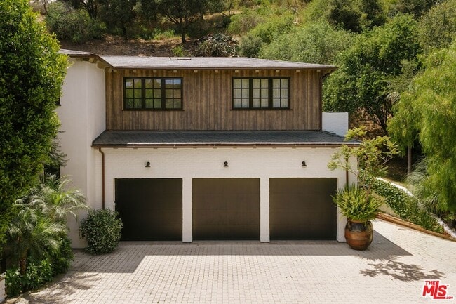 1105 Rivas Canyon Rd