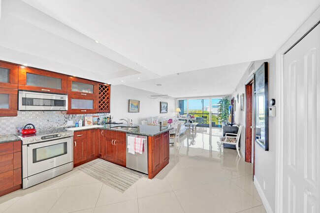 Photo - 2940 N Course Dr Unit 811