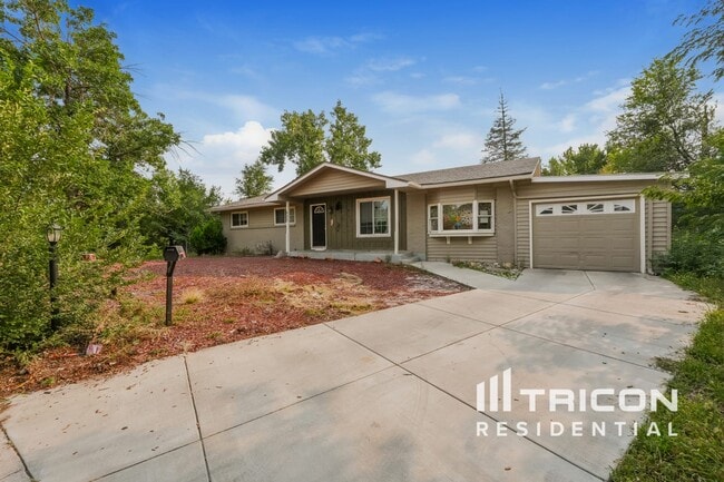 Building Photo - 603 Del Brook Dr