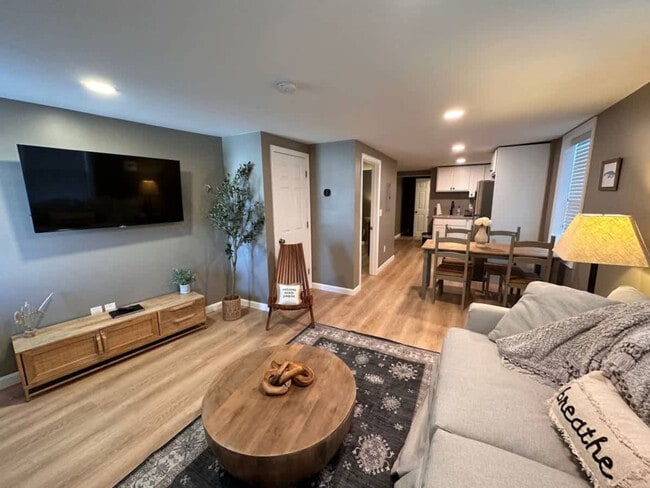 301 Portsmouth Ave Unit SI ID1312402P