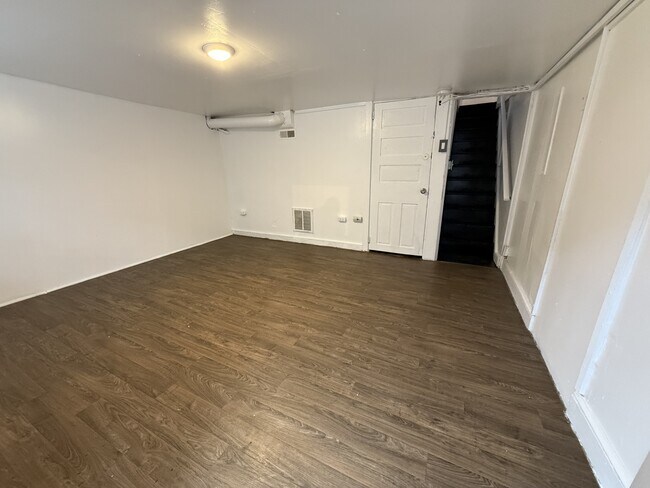 Photo - 457 Manor St