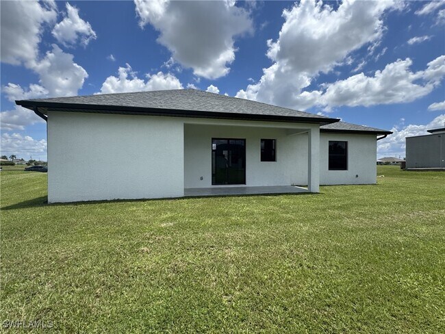 Photo - 1026 Chiquita Blvd N
