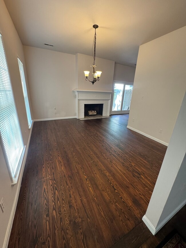 30 Jones Station Rd