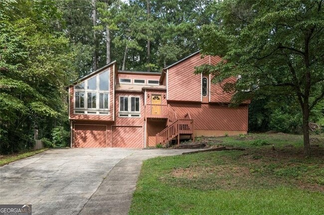 Building Photo - 4535 Kings Crossing Dr NE Rental