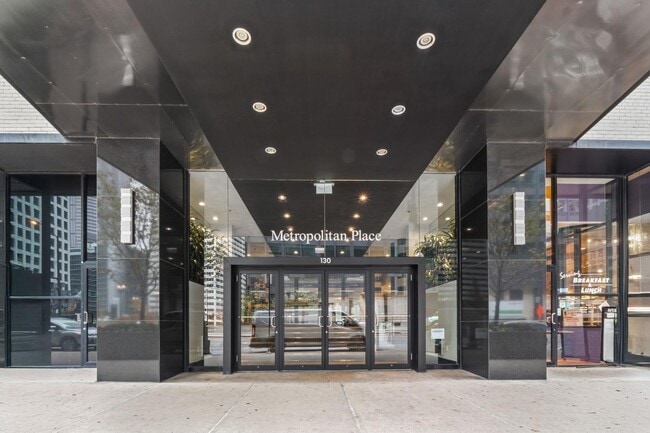 Photo - 130 S Canal St Unidad 813