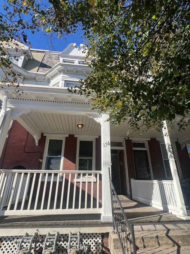 Building Photo - 156 S Richland Ave Unit 1st Floor