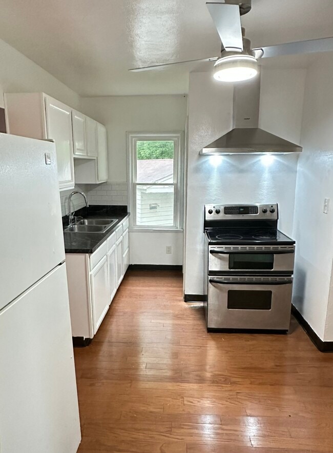 Photo - 18201 Royalton Rd